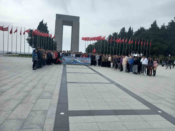 Tahmazoğlu Depremzede Öğrencileri Ecdatla Buluşturdu