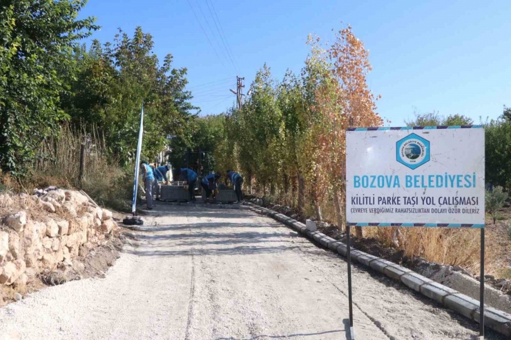 Bozova’da Üst Yapı Çalışmaları Devam Ediyor