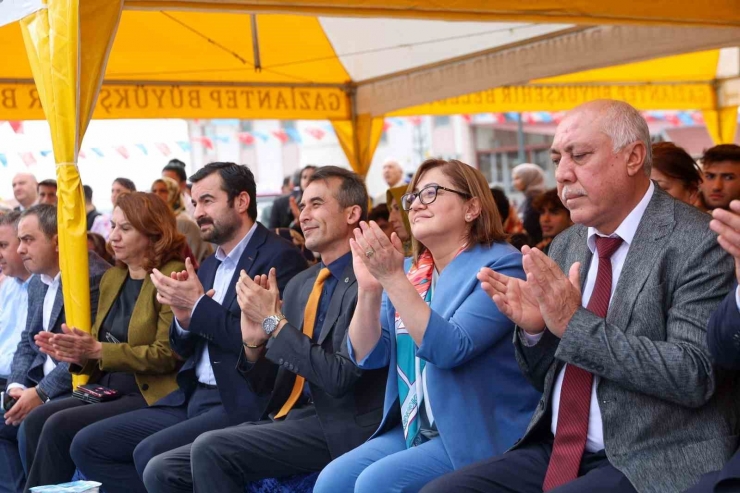 Deprem Bölgesinde Yeni Gasmek Binaları Hizmete Açıldı