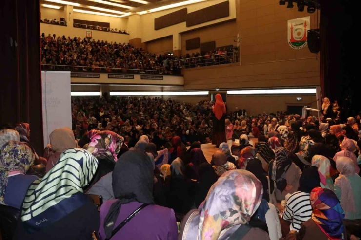 Şanlıurfa’da Aile Huzuru Ve Gençlerin Sorumlulukları Semineri