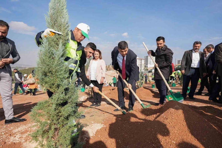 Şehitkamil’in 27. Ormanına Can Suyu Verildi