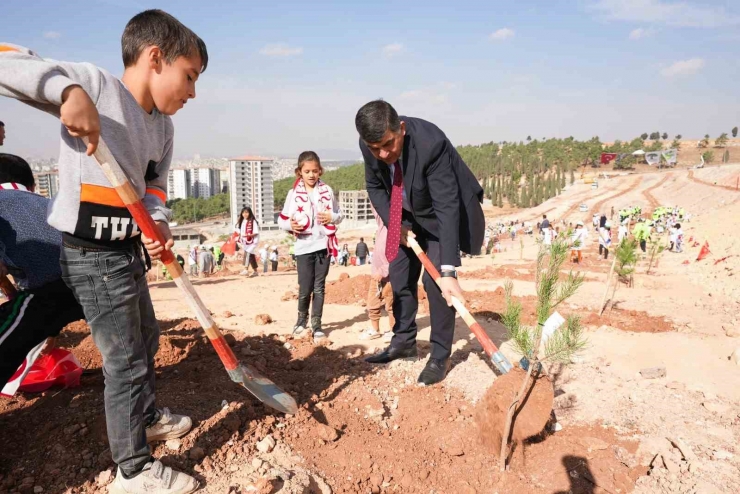 Şehitkamil’in 27. Ormanına Can Suyu Verildi