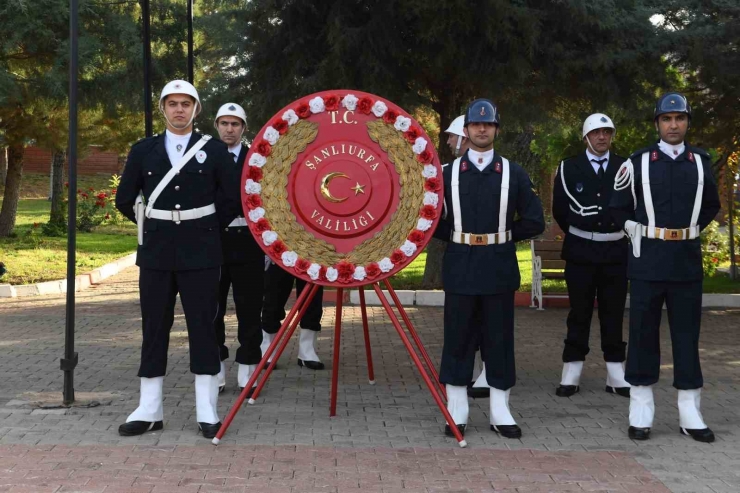 Şanlıurfa’da 10 Kasım Atatürk’ü Anma Programı Düzenlendi