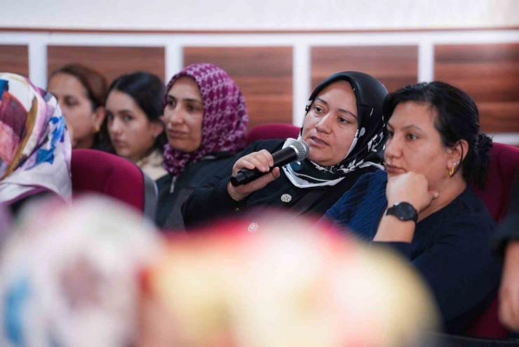 Şehitkamil’deki Öğrencilerin Hesabına Nakdi Destek Yatırıldı