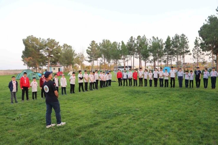 Kırkgöz Sahil Parkı’nda İzcilik Kampı