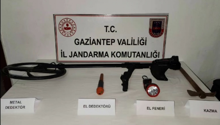 Kaçak Kazı Yapan 10 Şahsı Jandarma Suçüstü Yakaladı