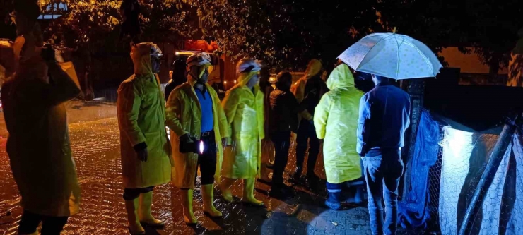 Diyarbakır’da Sağanak Nedeniyle Evde Mahsur Kalanlar Tahliye Edildi