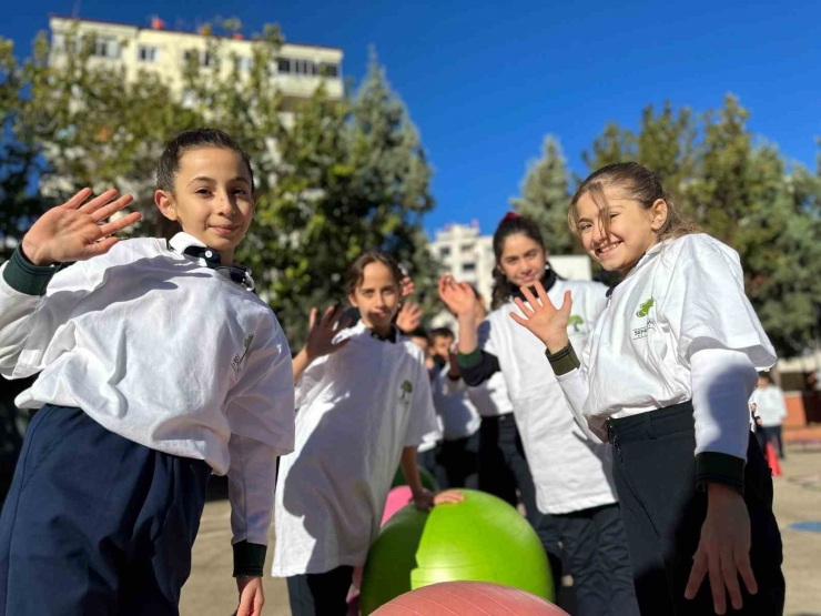 Çocuklara Olimpik Ruh Kazandırılıyor