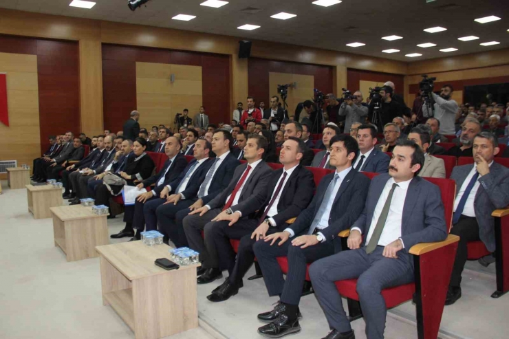 Bakan Özhaseki, Adıyaman’da Yerinde Dönüşüm Alanını İnceledi