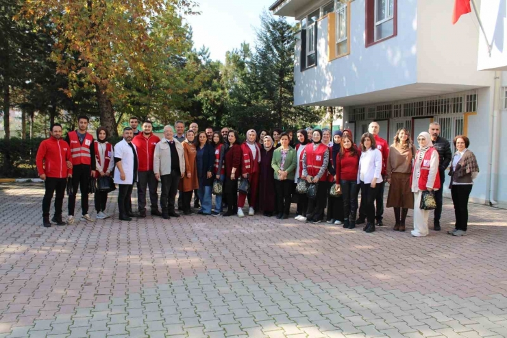 Kızılay, Öğretmenler Gününü Unutmadı