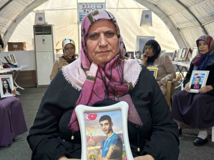 Diyarbakır Annelerinin Evlat Nöbeti Devam Ediyor