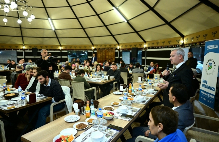 Başkan Çınar, Yeşilyurt’a Yeni Atanan Öğretmenleri Gedik Oba Çadırında Ağırladı