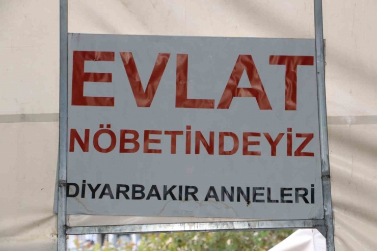 Diyarbakır Annelerin Evlat Mücadelesi 1547 Gündür Devam Ediyor