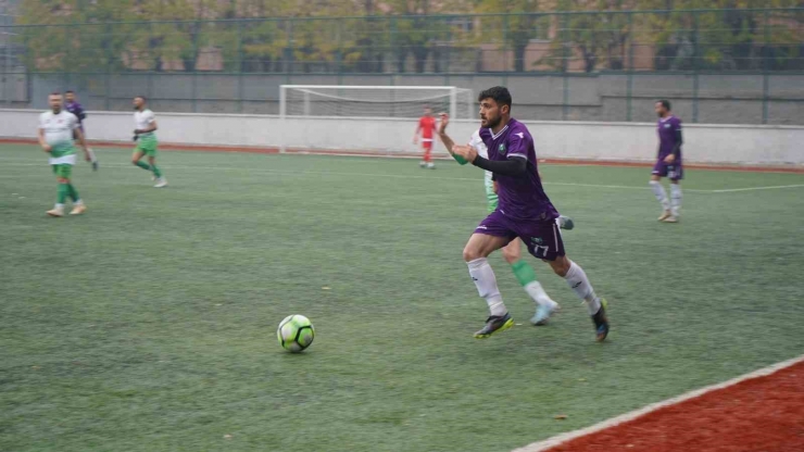 Şehitkamil, Yenilmezlik Serisini 4 Maça Çıkardı