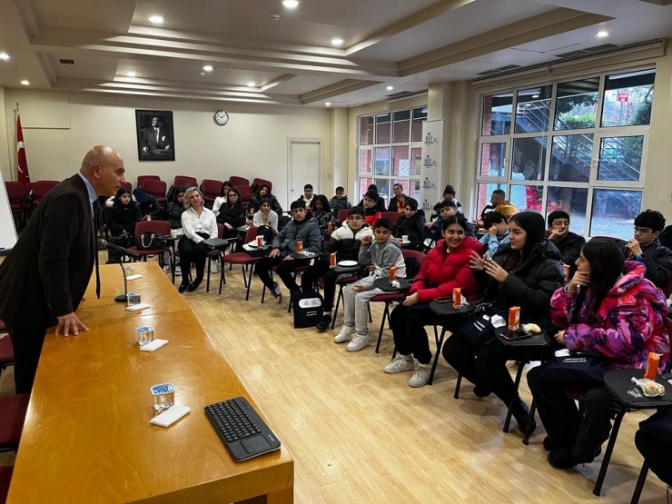 Gaziantep Kolej Vakfı Öğrencileri İstanbul’u Mercek Altına Aldı