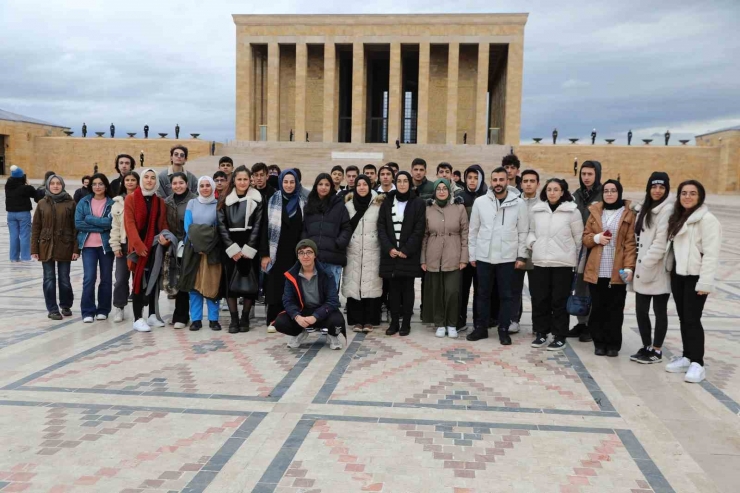 Haliliye Belediyesi Gençleri Bilim Ve Teknolojiyle Tanıştırıyor