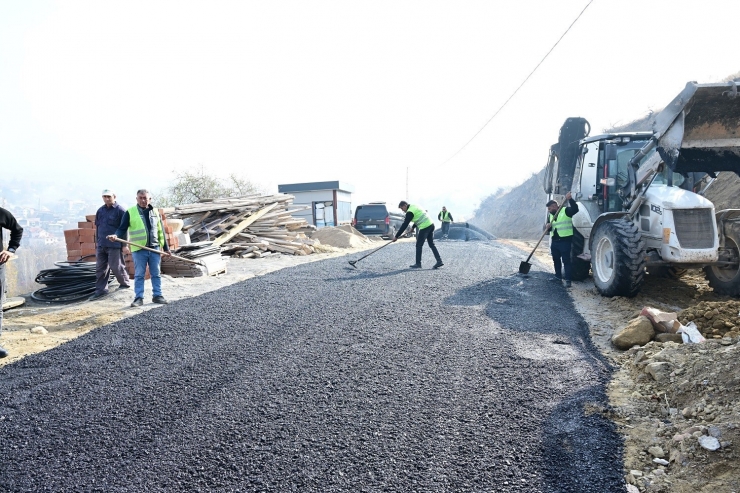 Mollakasım Mahallesi’nin Yolları Yenileniyor