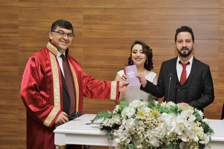 Şehitkamil Nikah Salonu’nda 23 Bin 801 Kişi Mutluluğa “evet” Dedi