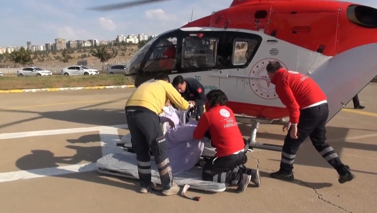 Şırnaklı Hasta Ambulans Helikopter İle Şanlıurfa’ya Getirildi