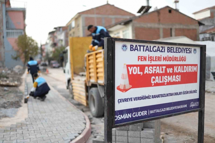 Battalgazi’de Depremin İzleri Siliniyor