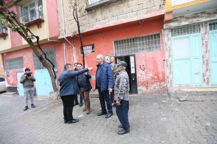 Gaziantep’te Yoğun Yağışın Ardından Su Baskını Olan Evlere Destek