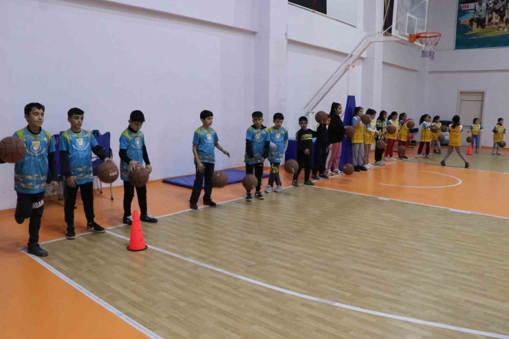 Canpolat’ın Yatırımlarıyla Sporcu Nesil Yetişiyor