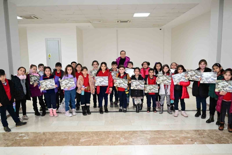 Bağcılar Belediyesi’nden Depremzede Çocuklara Ücretsiz Tiyatro Oyunu