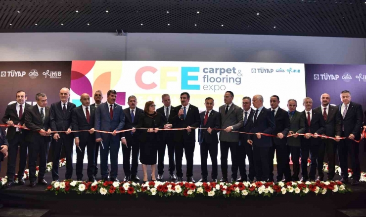 İstanbul’da 1 Milyon Metrekare Halı Sergilendi