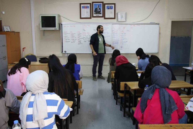 Haliliye’de Eğitim Seferberliği Devam Ediyor