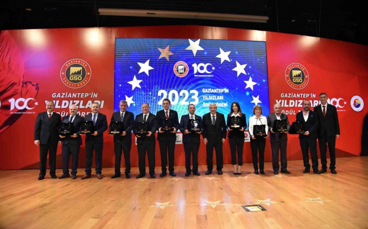 Sanko Holding’e Asırlık Firma Ödülü Verildi