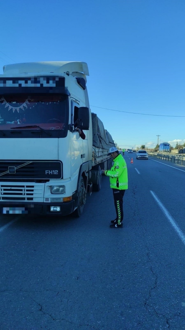 Gaziantep’te Kış Tedbirlerine Uymayan Sürücülere 83 Bin Lira Ceza