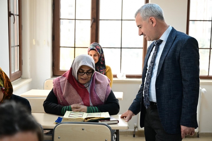 Yeşilyurt’ta Sanatsal Ve Kültürel Faaliyetler Sürüyor