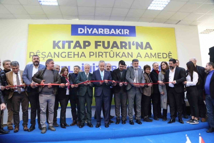 Diyarbakır’da "kitap Fuarı" Kapılarını Açtı