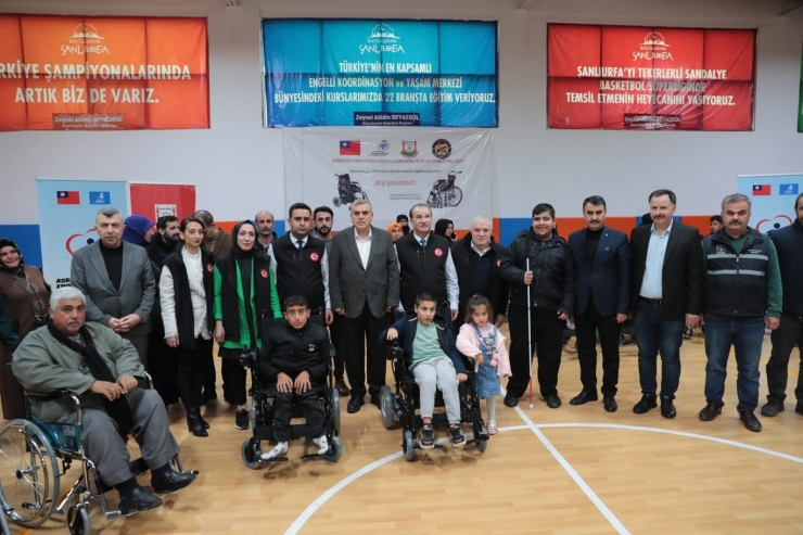 Şanlıurfa’da Engellilerin Yüreğine Dokunuluyor