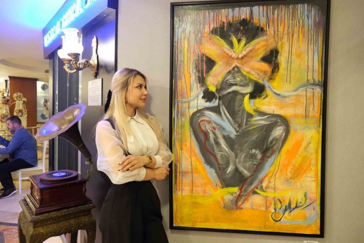 Ressam Ebru Güve İlk Kişisel Resim Sergisini Açtı