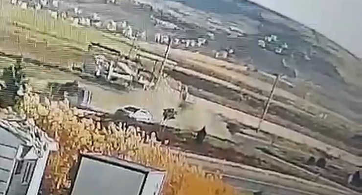 Şanlıurfa’da 2 Kişinin Yaralandığı Kaza Anı Kamerada