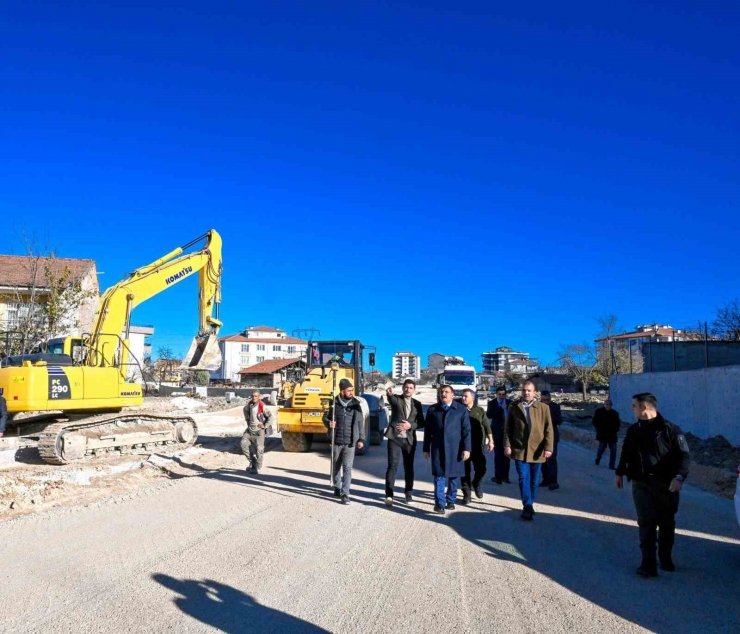 Gürkan Yol Çalışmalarını İnceledi