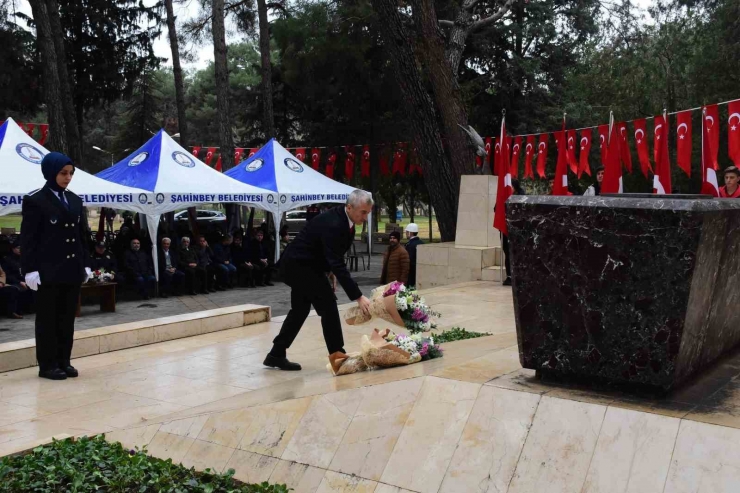 Şahinbey Belediyesi 25 Aralık Etkinliklerinde Şehitlerini Andı