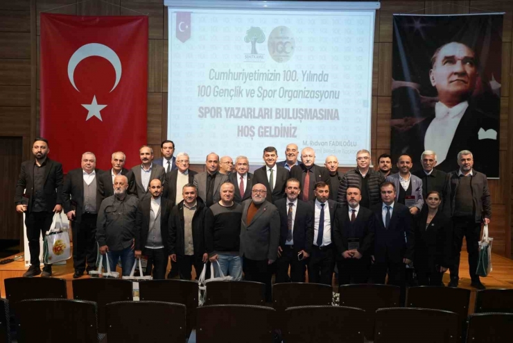 100 Spor Organizasyonuna On Binler Katıldı