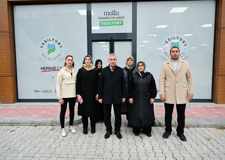 Başkan Çınar, Yeşiltepe Aile Danışmanlık Ve Spor Merkezi’ni İnceledi