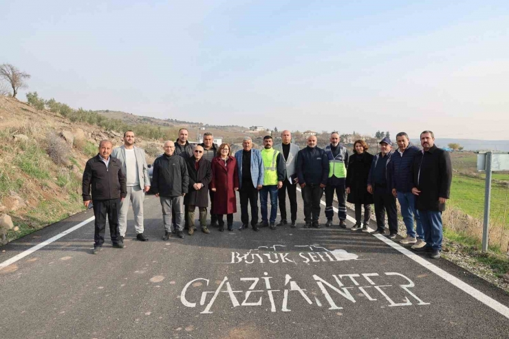 Muhtarlar Kırsalda Yapılan Asfalt Yollar İçin Şahin’e Teşekkür Etti