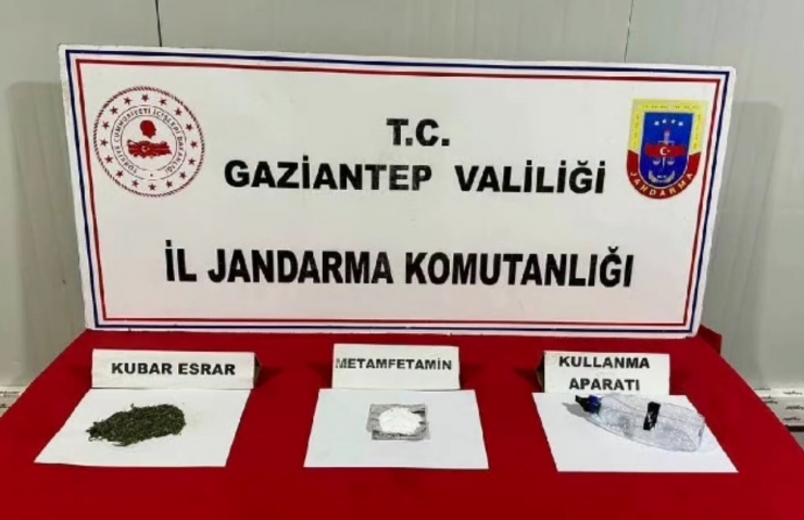 Jandarmadan Kaçakçılık Ve Uyuşturucu Operasyonu: 22 Tutuklama