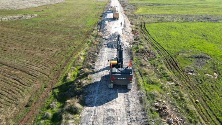 Büyükşehir Kırsaldaki Çalışmalarıyla Takdir Topladı