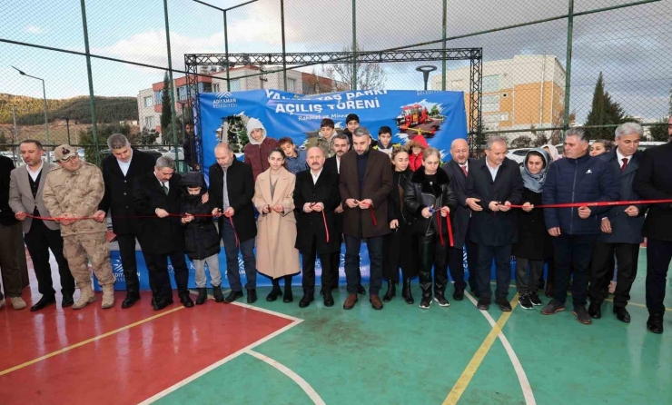 Depremde Hayatını Kaybeden Milletvekili Yakup Taş Parkının Açılışı Yapıldı