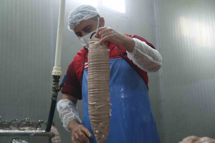 Diyarbakır’da Üretilen Kokoreç Avrupa Ülkelerine İhraç Ediliyor