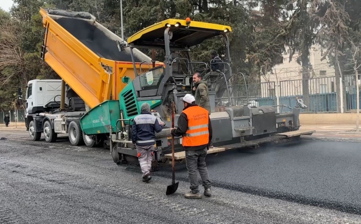 Büyükşehir’den Sıcak Asfalt Çalışması