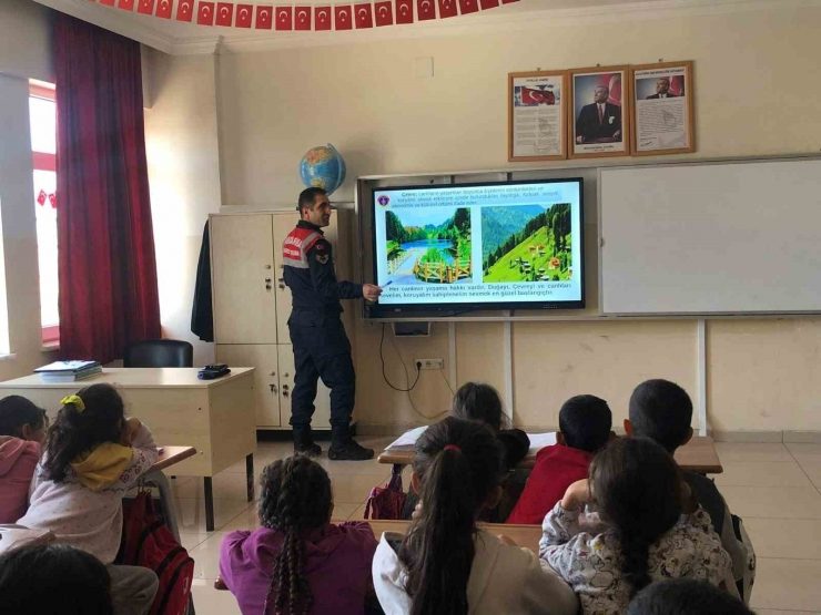 Jandarmadan Çocuklara Çevre Bilinci Eğitimi