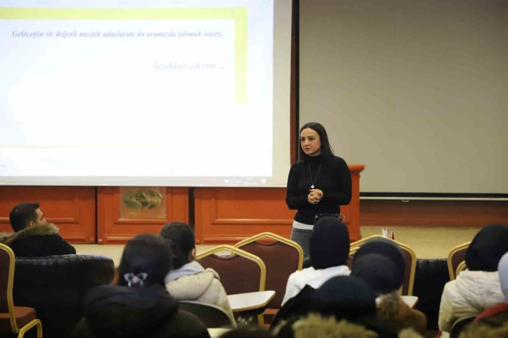 Aday Öğrencilerden Sanko Üniversitesi’ne Ziyaret