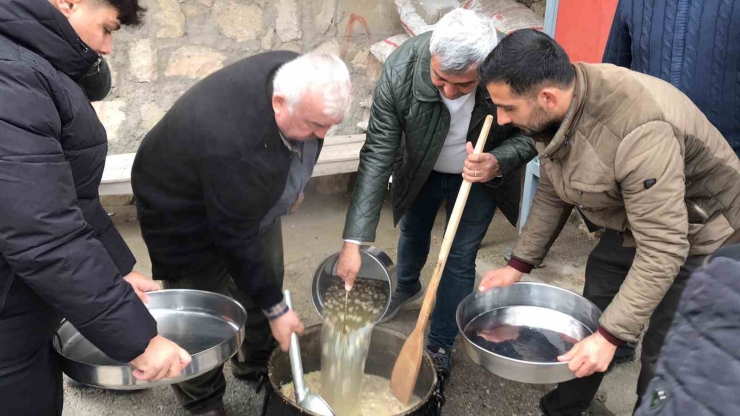 Darende Ilıca’da ‘kış Yarısı’ Etkinliği