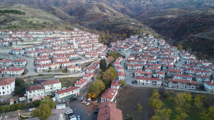 Depremden Etkilenen Doğanyol’un Yeni Halini Görenler Gözlerine İnanamıyor